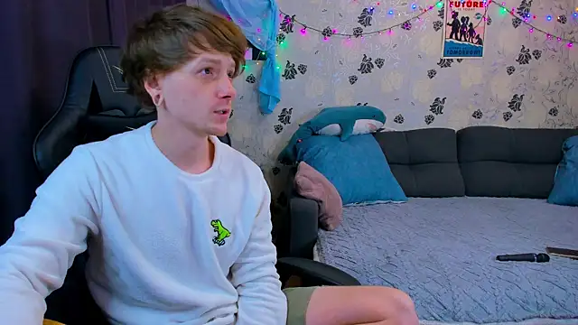 Snapshot of lakmsrrrmrrr chatting on 12-12-24, 10:02 lakmsrrrmrrr online show from 12-12-24, 10:02