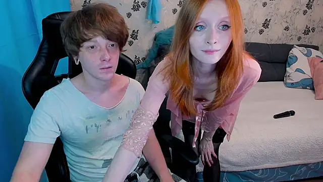 Snapshot of lakmsrrrmrrr chatting on 10-05-25, 10:46 lakmsrrrmrrr online show from 10-05-25, 10:46