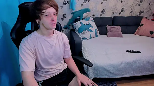 Snapshot of lakmsrrrmrrr chatting on 10-12-25, 10:58 lakmsrrrmrrr online show from 10-12-25, 10:58