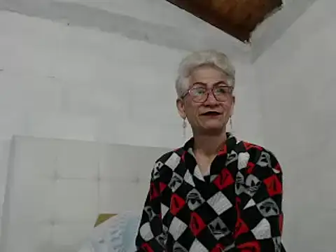 Miss Monserrate online show from 01-17-25, 10:11