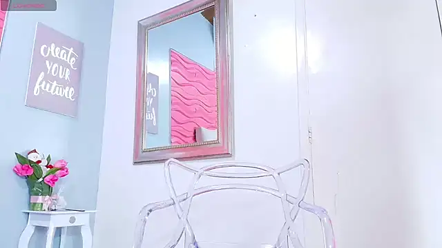 Snapshot of _Valeria_Brown chatting on 12-23-24, 07:28 Valeria Brown online show from 12-23-24, 07:28