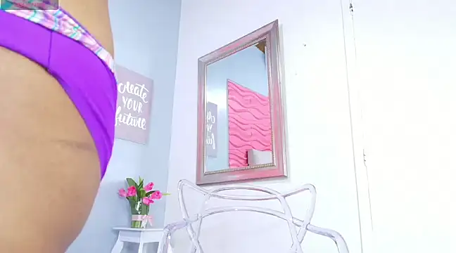 Snapshot of _Valeria_Brown chatting on 01-11-25, 09:04 Valeria Brown online show from 01-11-25, 09:04