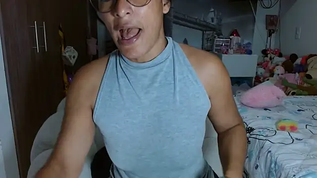 Snapshot of kateleyagrey chatting on 12-22-24, 11:00 kateleyagrey online show from 12-22-24, 11:00