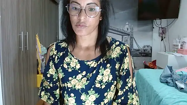 Snapshot of kateleyagrey chatting on 01-22-25, 12:48 kateleyagrey online show from 01-22-25, 12:48