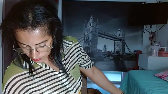 Snapshot of kateleyagrey chatting on 01-24-25, 10:51 kateleyagrey online show from 01-24-25, 10:51