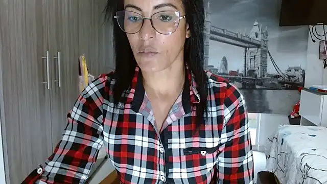 Snapshot of kateleyagrey chatting on 02-03-25, 10:43 kateleyagrey online show from 02-03-25, 10:43