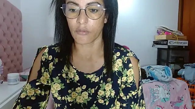 Snapshot of kateleyagrey chatting on 03-22-25, 12:46 kateleyagrey online show from 03-22-25, 12:46