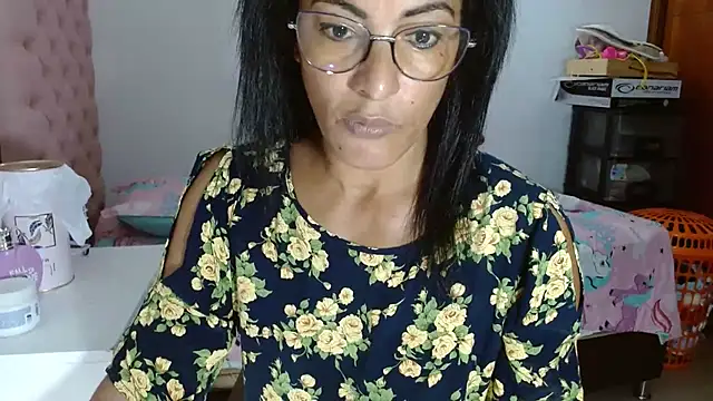 Snapshot of kateleyagrey chatting on 03-22-25, 03:53 kateleyagrey online show from 03-22-25, 03:53