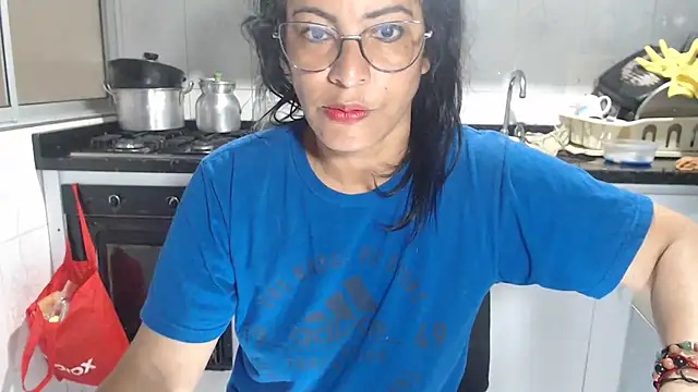 Snapshot of kateleyagrey chatting on 09-25-25, 12:31 kateleyagrey online show from 09-25-25, 12:31