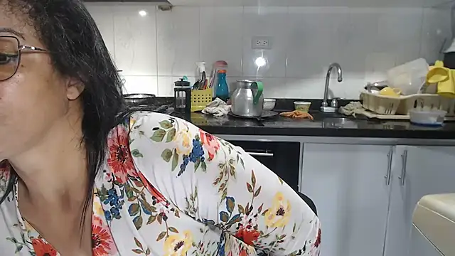 Snapshot of kateleyagrey chatting on 09-26-25, 01:15 kateleyagrey online show from 09-26-25, 01:15