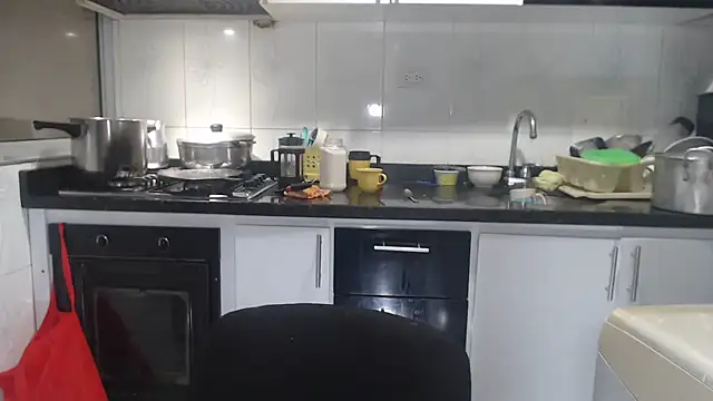 Snapshot of kateleyagrey chatting on 10-08-25, 12:03 kateleyagrey online show from 10-08-25, 12:03