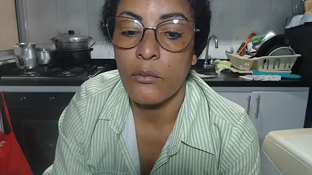 Snapshot of kateleyagrey chatting on 11-17-25, 09:20 kateleyagrey online show from 11-17-25, 09:20