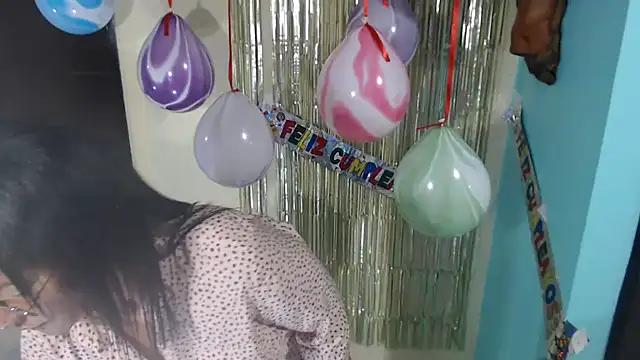 Snapshot of kateleyagrey chatting on 11-19-25, 10:54 kateleyagrey online show from 11-19-25, 10:54