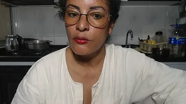 Snapshot of kateleyagrey chatting on 12-17-25, 07:53 kateleyagrey online show from 12-17-25, 07:53