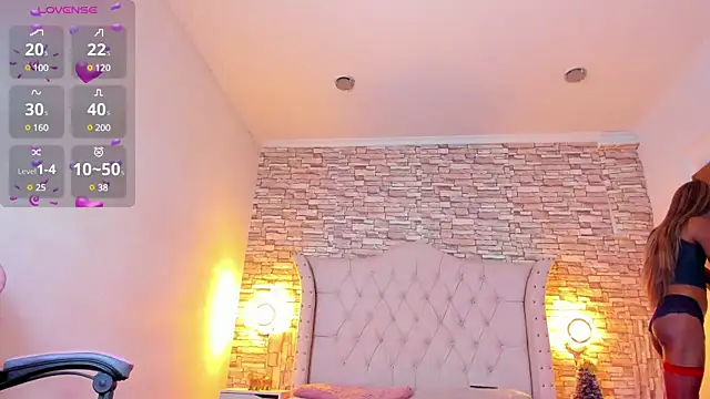 Snapshot of Lucia-sex chatting on 12-02-24, 08:11 Lucia-sex online show from 12-02-24, 08:11