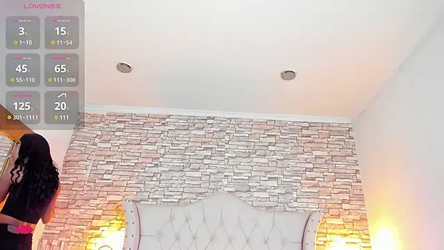 Snapshot of Lucia-sex chatting on 01-08-25, 08:18 Lucia-sex online show from 01-08-25, 08:18