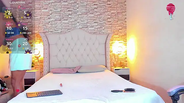 Snapshot of Lucia-sex chatting on 02-06-25, 08:13 Lucia-sex online show from 02-06-25, 08:13