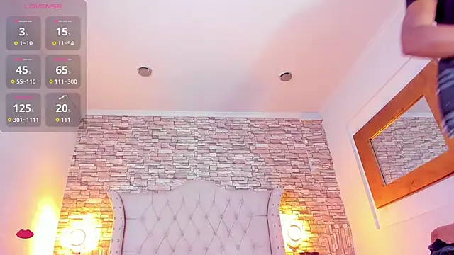 Snapshot of Lucia-sex chatting on 03-06-25, 11:09 Lucia-sex online show from 03-06-25, 11:09