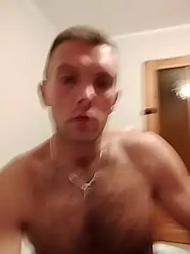 Snapshot of liderek83 chatting on 09-18-25, 10:56 liderek83 online show from 09-18-25, 10:56