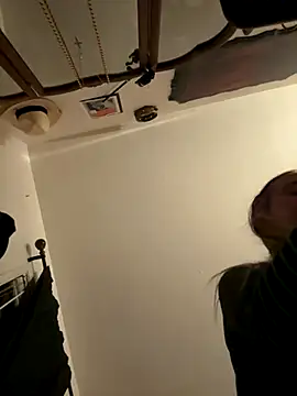 ClumsyLink online show from 10-19-25, 04:02