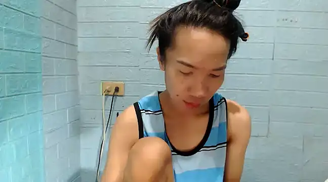 Snapshot of AsianNaughtiesMistress chatting on 12-20-24, 01:43 AsianNaughtiesMistress online show from 12-20-24, 01:43