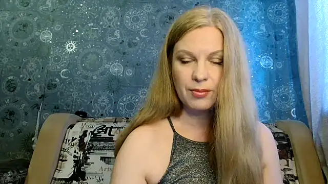 Snapshot of BlondeFox chatting on 04-29-26, 03:21 BlondeFox online show from 04-29-26, 03:21