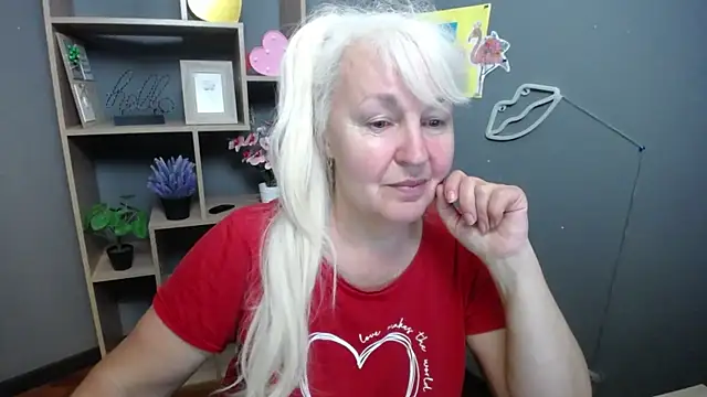 BlondyLeeBest online show from 05-12-26, 06:27