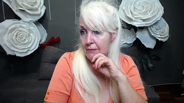 BlondyLeeBest online show from 07-18-26, 06:45