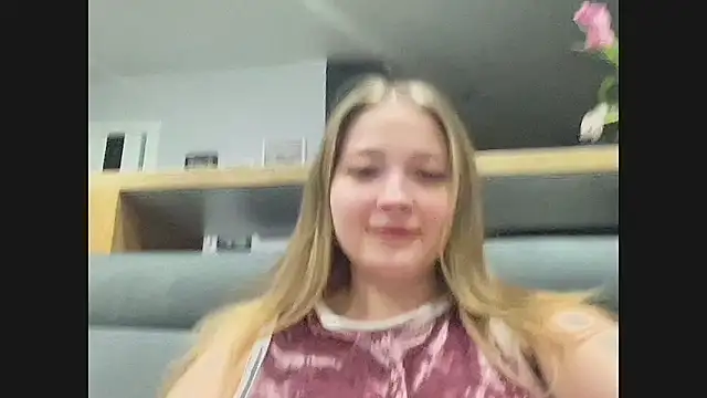 CharmingSarah online show from 03-12-25, 04:24