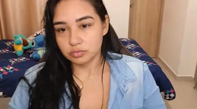 Snapshot of _anastasia chatting on 02-19-25, 06:32 anastasia online show from 02-19-25, 06:32