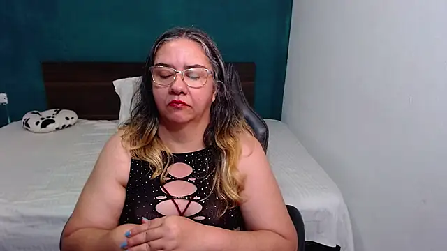 Snapshot of scaelettdubois chatting on 11-16-25, 11:16 scaelettdubois online show from 11-16-25, 11:16