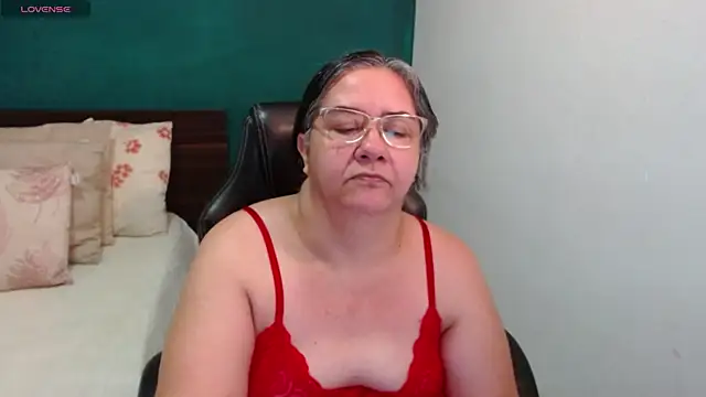 scaelettdubois online show from 07-21-26, 01:41