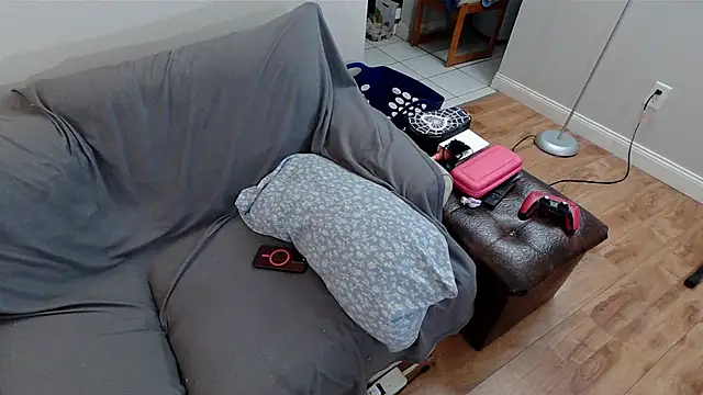 EmoDream1998 online show from 02-16-25, 05:04