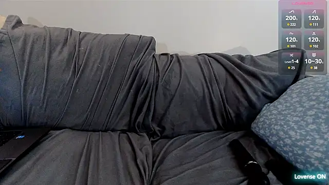 EmoDream1998 online show from 03-08-26, 10:57