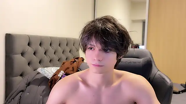 SasukeUhchiaa online show from 12-21-24, 03:03