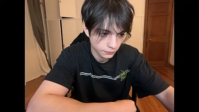 SasukeUhchiaa online show from 12-22-25, 05:59