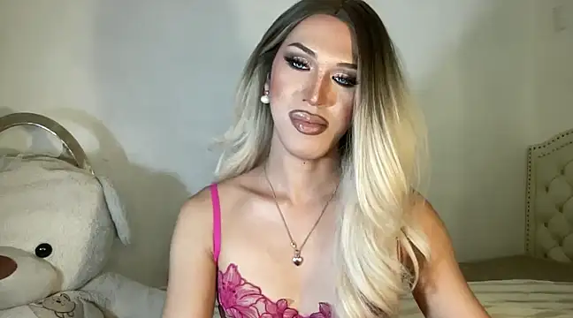 Ts glamxxxx online show from 02-07-25, 09:37