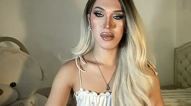 Ts glamxxxx online show from 02-15-25, 06:55