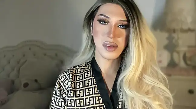 Ts glamxxxx online show from 03-05-25, 03:40