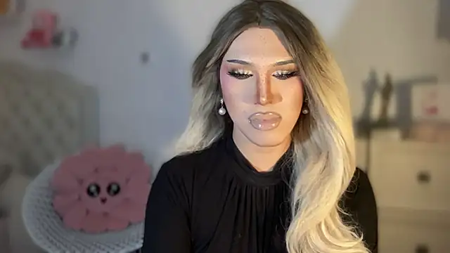 Ts glamxxxx online show from 09-30-25, 01:10