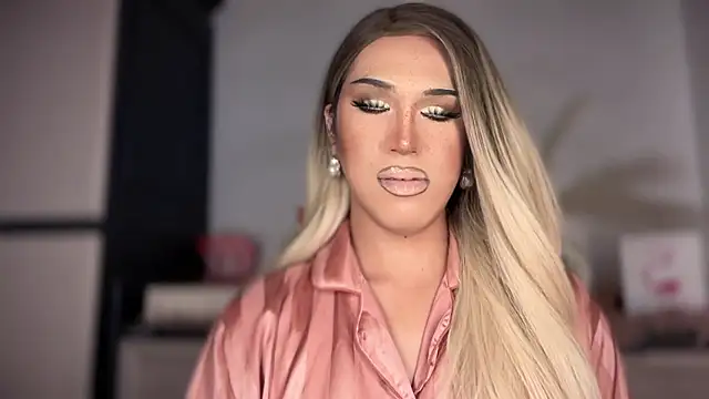 Ts glamxxxx online show from 01-07-26, 01:41