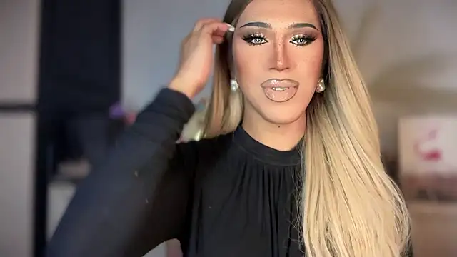 Ts glamxxxx online show from 01-12-26, 02:39