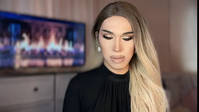 Ts glamxxxx online show from 04-14-26, 03:45