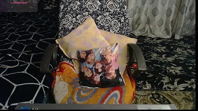 Snapshot of sexyrihana1 chatting on 03-06-25, 07:57 sexyrihana1 online show from 03-06-25, 07:57