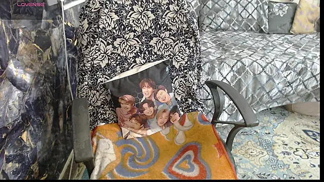 Snapshot of sexyrihana1 chatting on 09-12-25, 06:46 sexyrihana1 online show from 09-12-25, 06:46