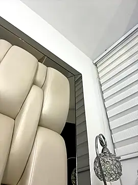 ALISSON FOXXX1 online show from 09-28-25, 12:43