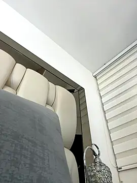 ALISSON FOXXX1 online show from 10-18-25, 04:41