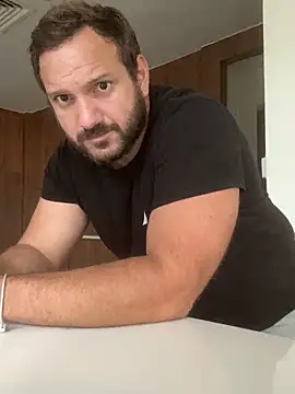 Snapshot of JonJ0 chatting on 09-17-25, 09:27 JonJ0 online show from 09-17-25, 09:27