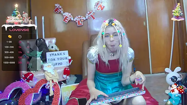 Skinygirl online show from 12-11-24, 11:32