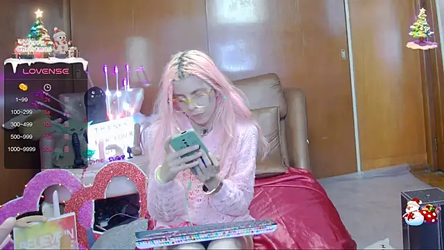 Skinygirl online show from 01-31-25, 11:03